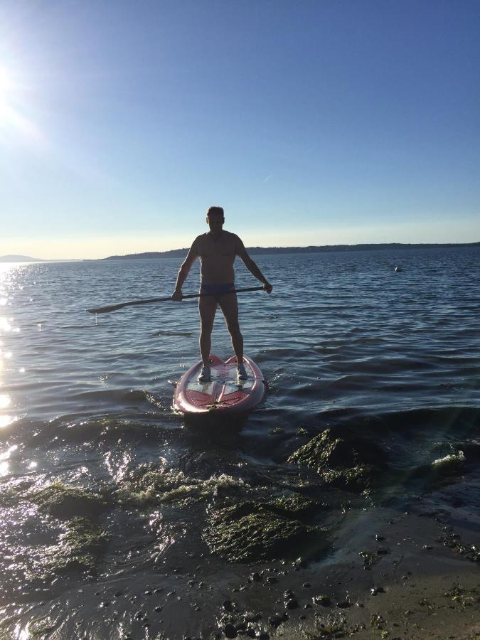 Maxwelton Beach Sunsets! Kayaks & Paddleboards! 1 Min Walk To The Water! Clinton Екстер'єр фото